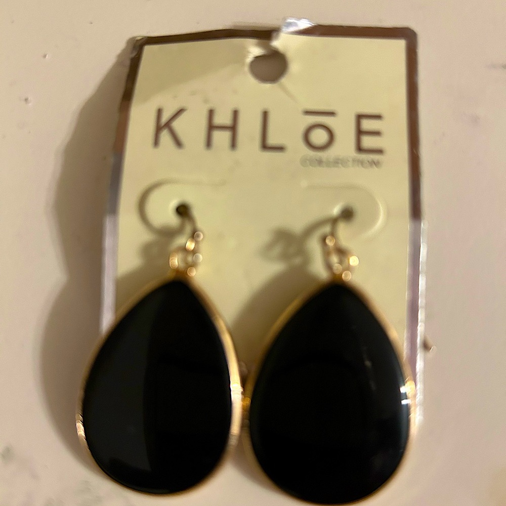 Earrings new-Black stone